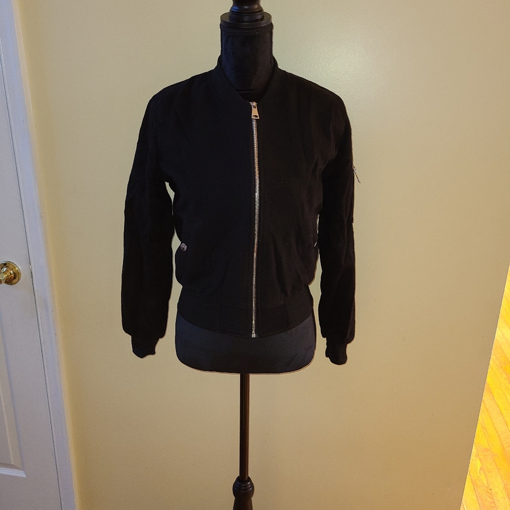 Black Zipper Jacket